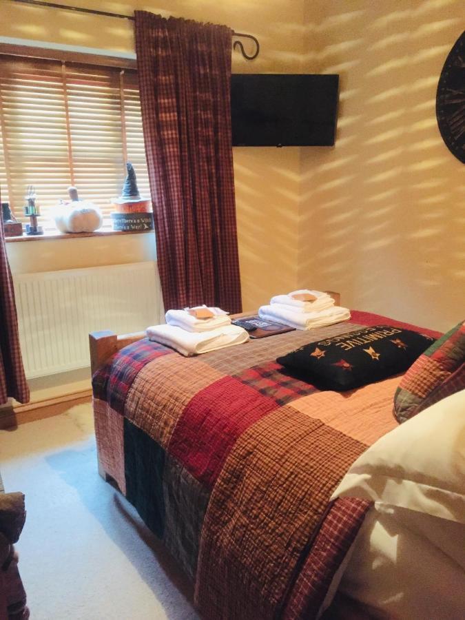 Bumbleberry Cottage Gresford Extérieur photo