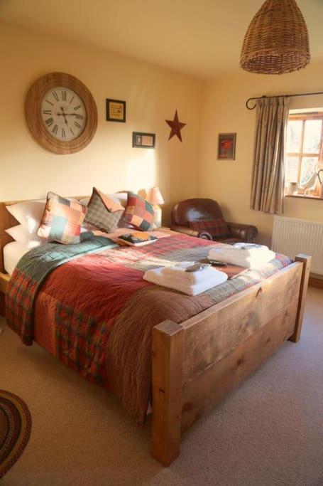 Bumbleberry Cottage Gresford Extérieur photo